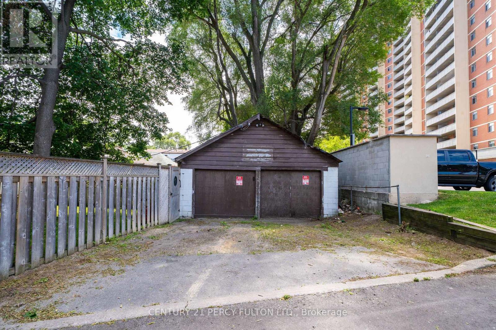 74 St. Dunstan Drive, Toronto, Ontario  M1L 2V5 - Photo 29 - E13541222