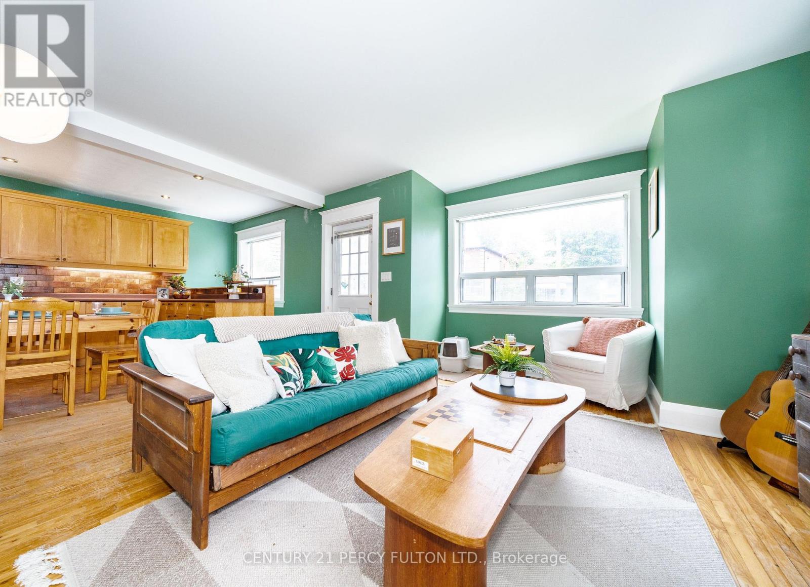 74 St. Dunstan Drive, Toronto, Ontario  M1L 2V5 - Photo 8 - E13541222