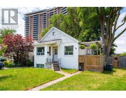 74 ST. DUNSTAN DRIVE, Toronto, Ontario