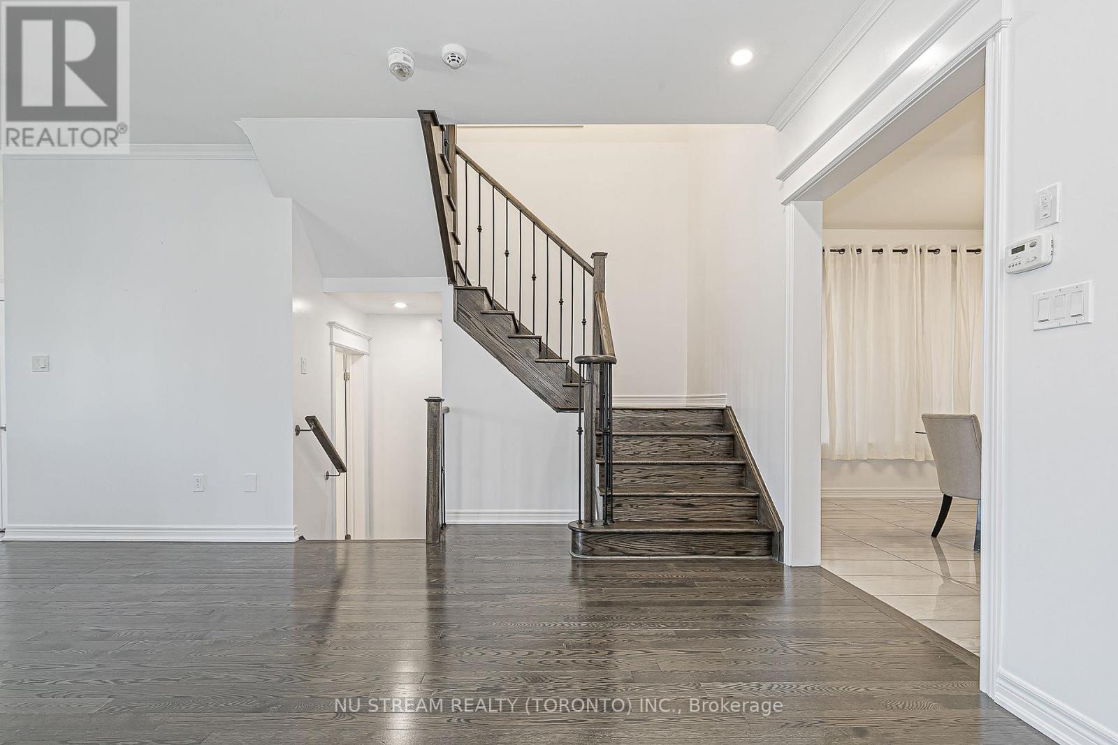 194 Paradelle Drive, Richmond Hill, Ontario  L4E 0E4 - Photo 25 - N13541204