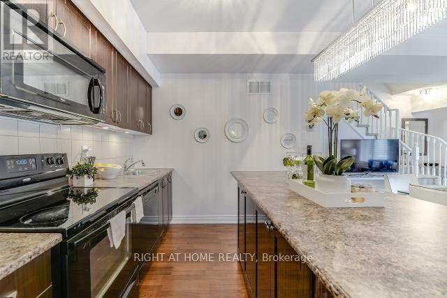 104 - 5 Richgrove Drive E, Toronto, Ontario  M9R 0A3 - Photo 8 - W13541200
