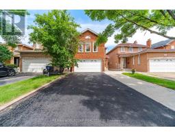 66 CINRICKBAR DRIVE, Toronto, Ontario