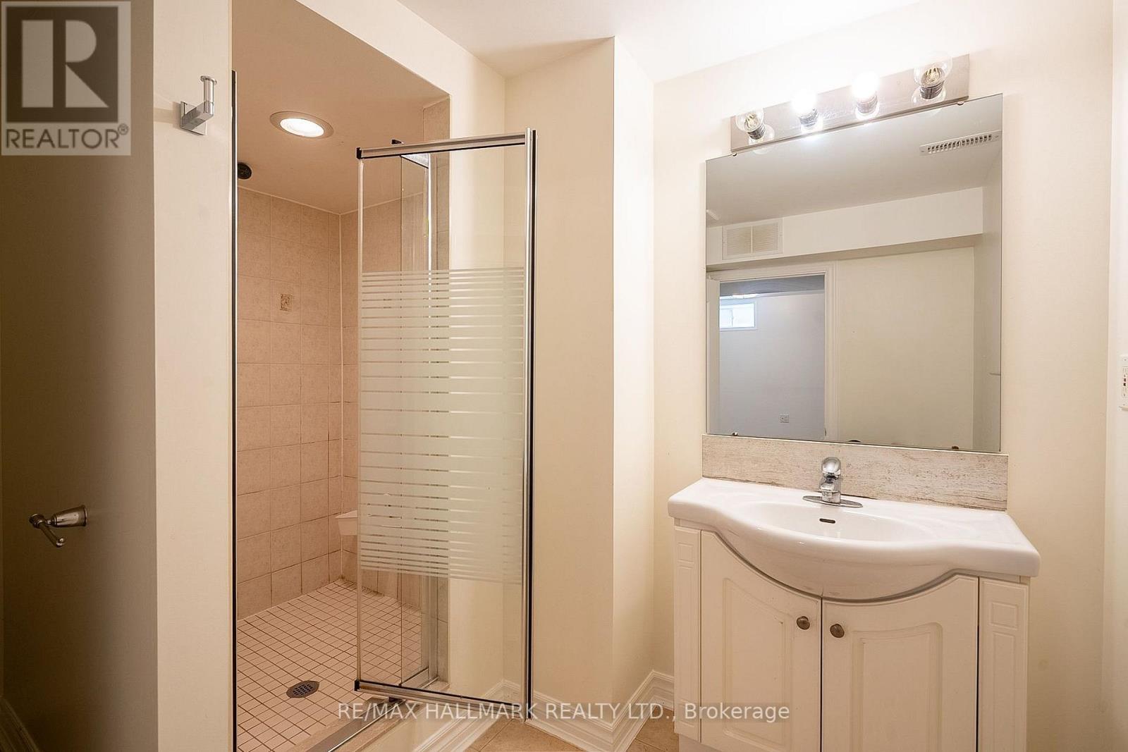 15 Bingham Street, Richmond Hill, Ontario  L4C 8Y6 - Photo 19 - N13535822