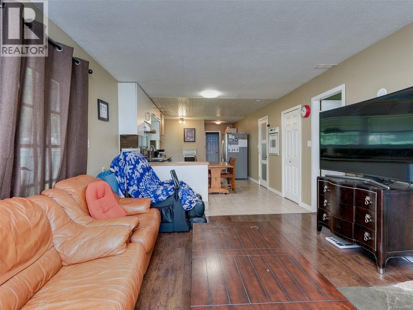 300 Meadow Way
