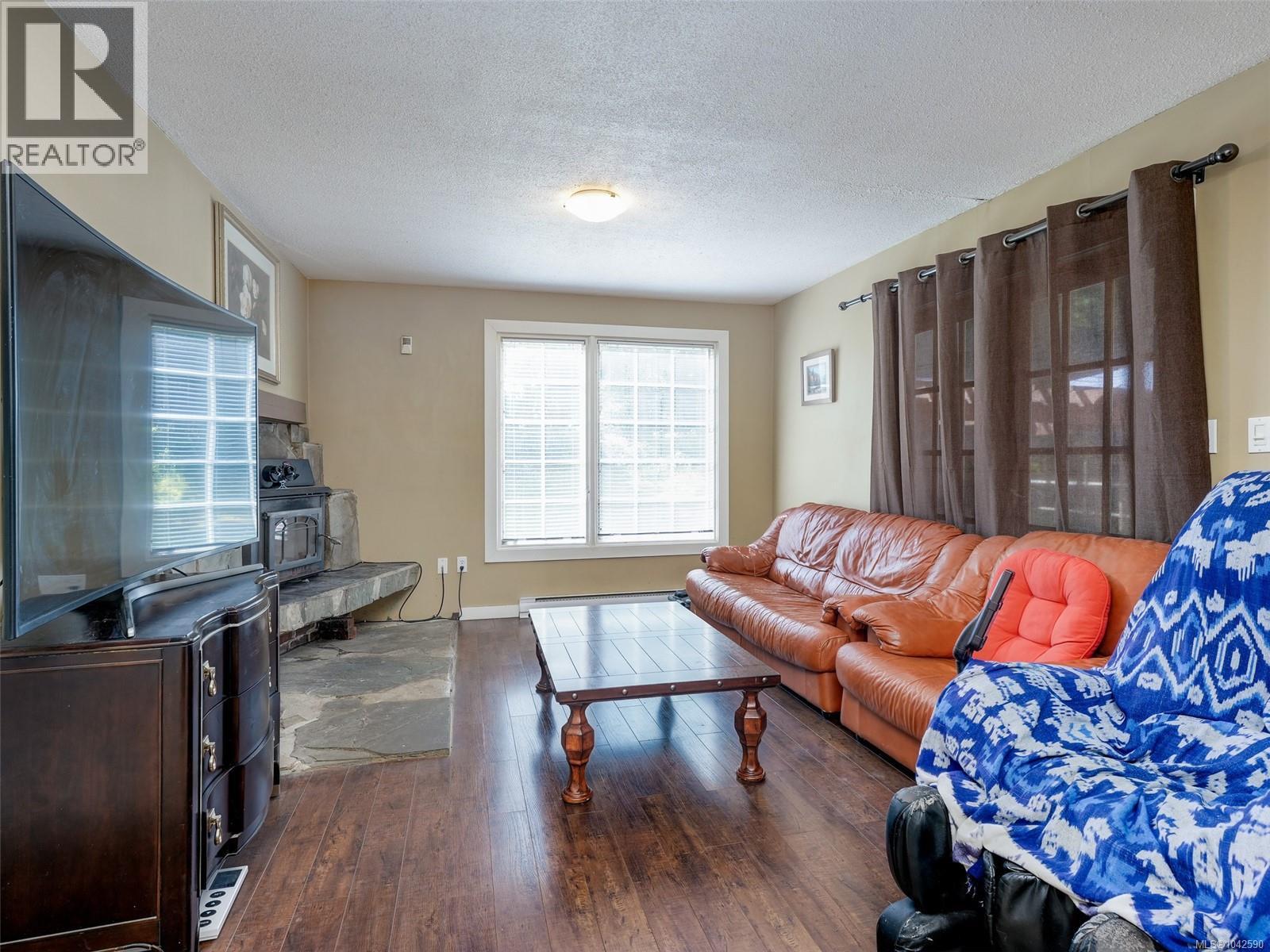 300 Meadow Way