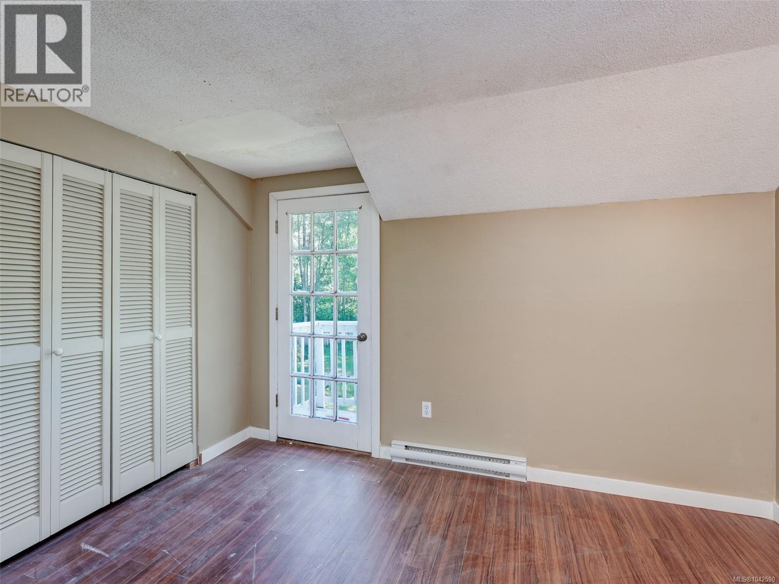 300 Meadow Way