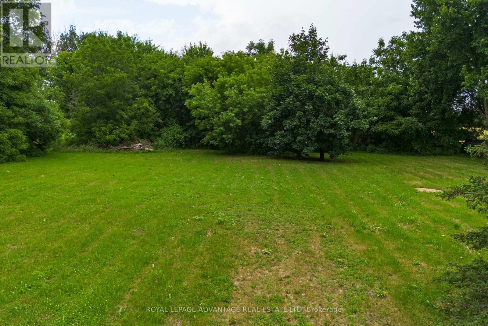 10561 Main Street, North Dundas, Ontario  K0E 1W0 - Photo 11 - X13541238