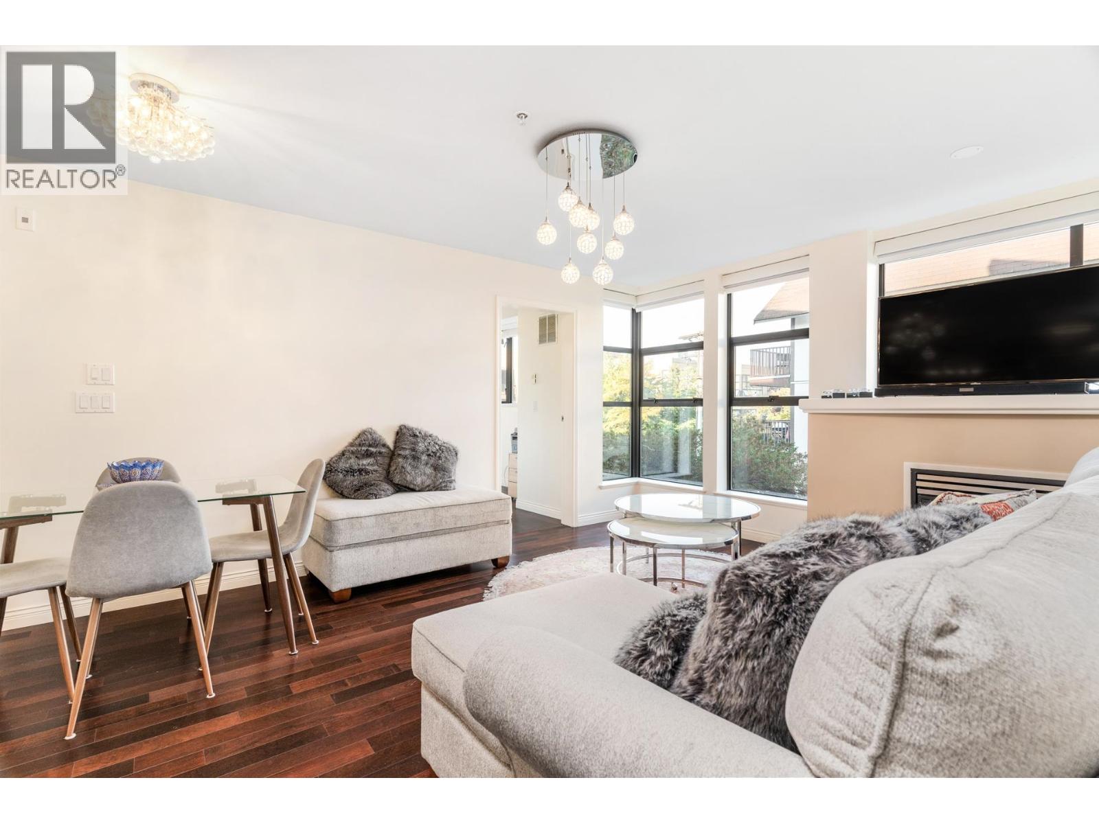 411 345 Lonsdale Avenue, North Vancouver, British Columbia  V7M 3M9 - Photo 4 - R3144489