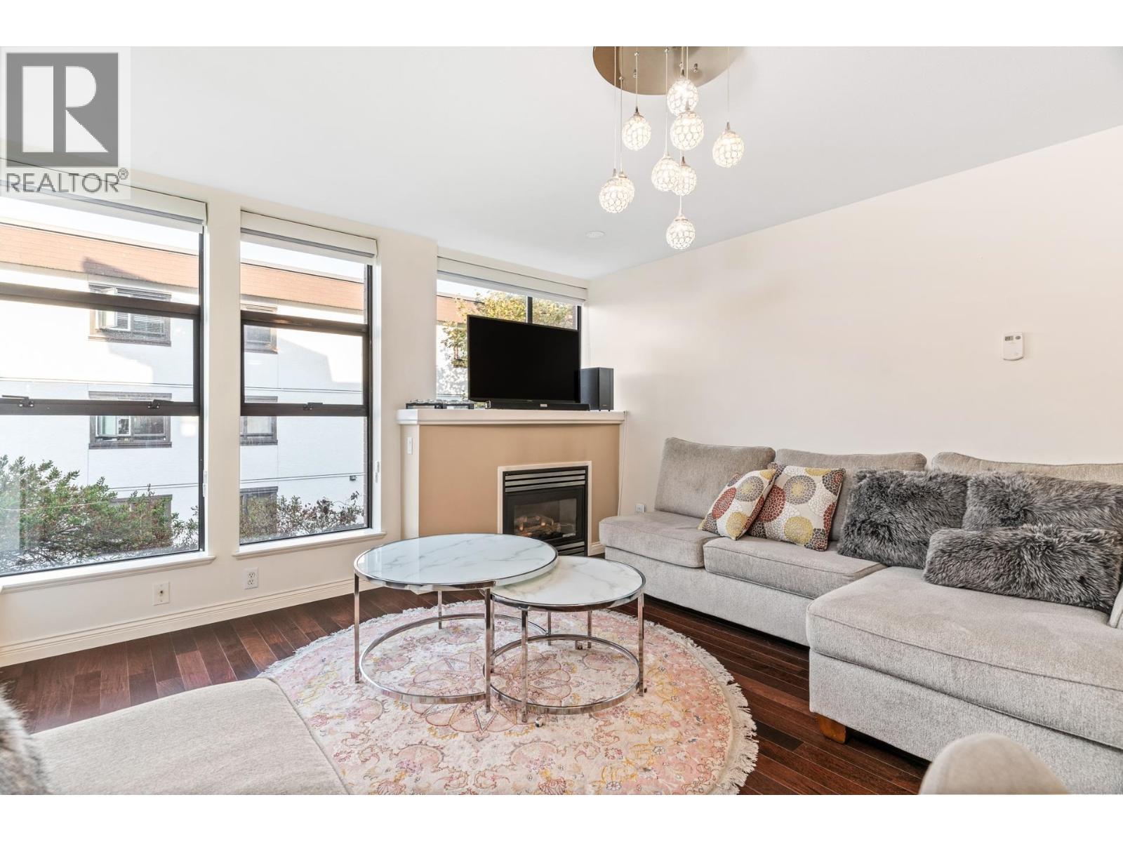 411 345 Lonsdale Avenue, North Vancouver, British Columbia  V7M 3M9 - Photo 5 - R3144489