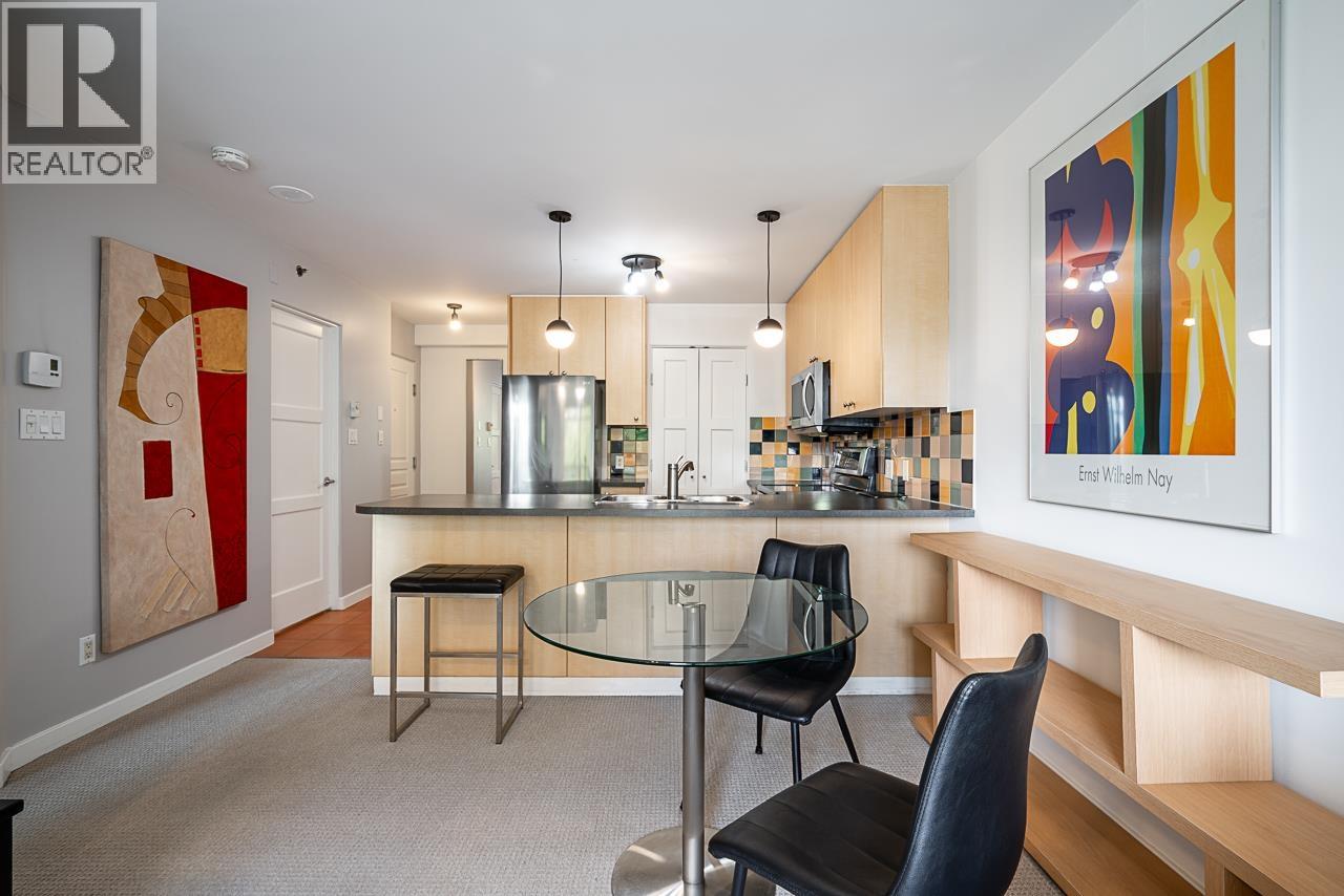 701 819 Hamilton Street, Vancouver, British Columbia  V6B 6M2 - Photo 10 - R3144497