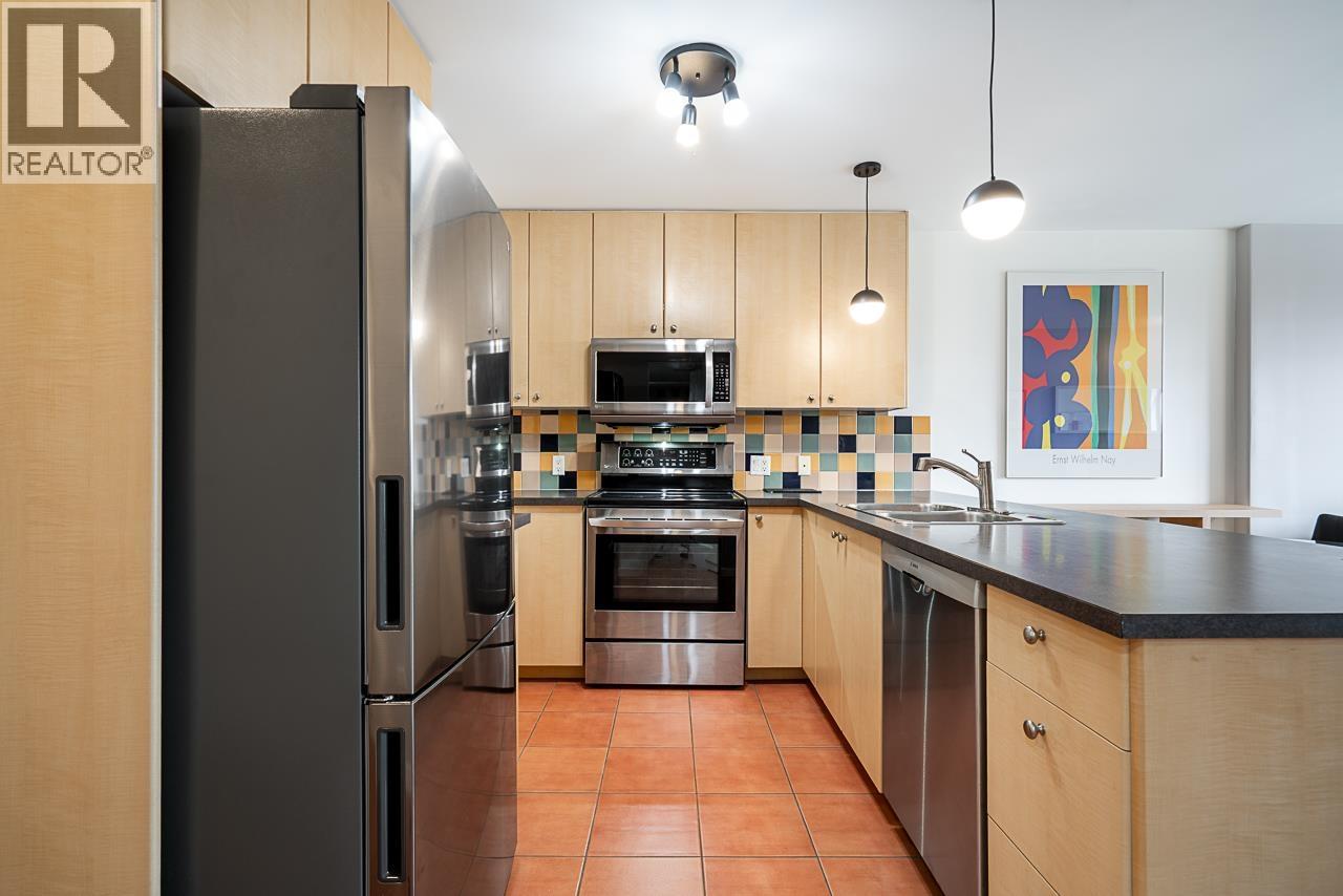 701 819 Hamilton Street, Vancouver, British Columbia  V6B 6M2 - Photo 12 - R3144497