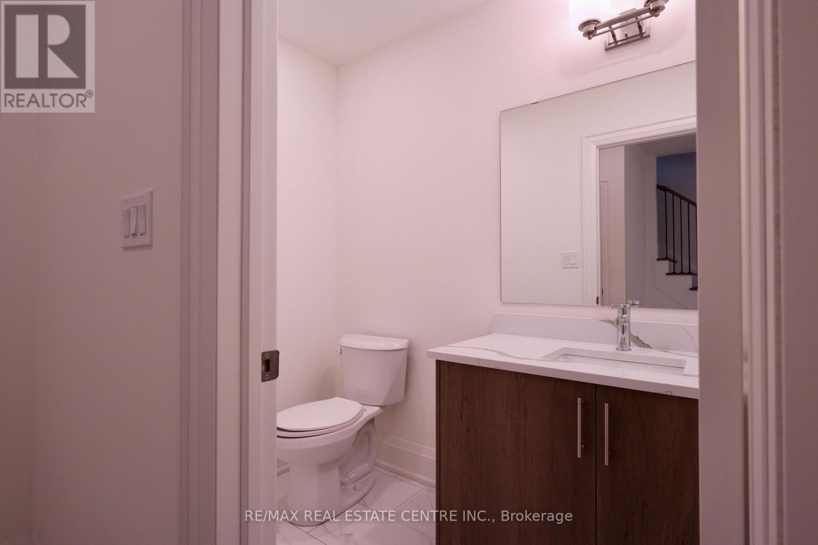 3298 Taha Gardens, Oakville, Ontario  L6M 4K1 - Photo 12 - W13538512