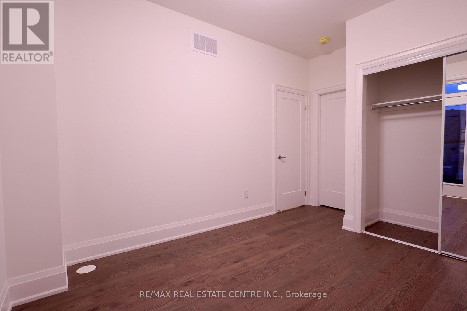 3298 Taha Gardens, Oakville, Ontario  L6M 4K1 - Photo 28 - W13538512