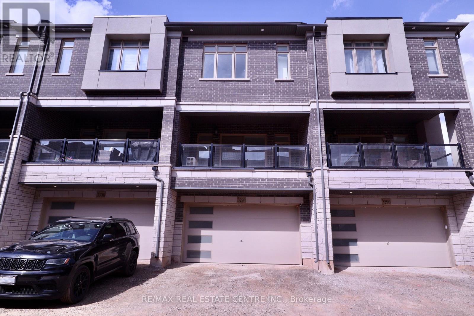 3298 Taha Gardens, Oakville, Ontario  L6M 4K1 - Photo 8 - W13538512