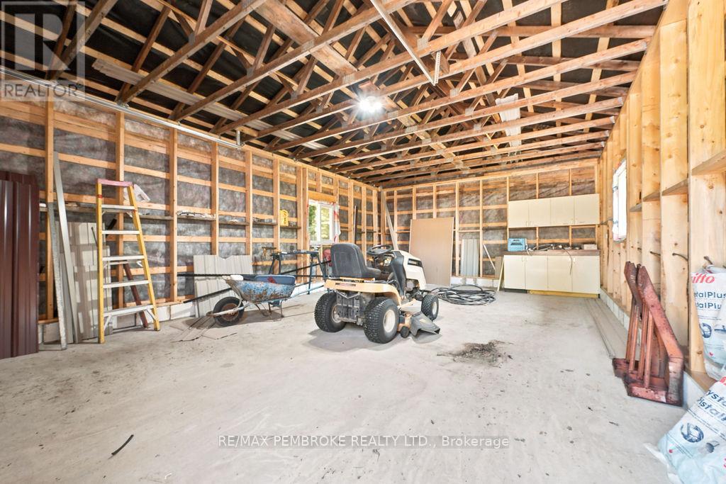 37335 Highway 17 Highway, Laurentian Hills, Ontario  K0J 2B0 - Photo 28 - X13541308