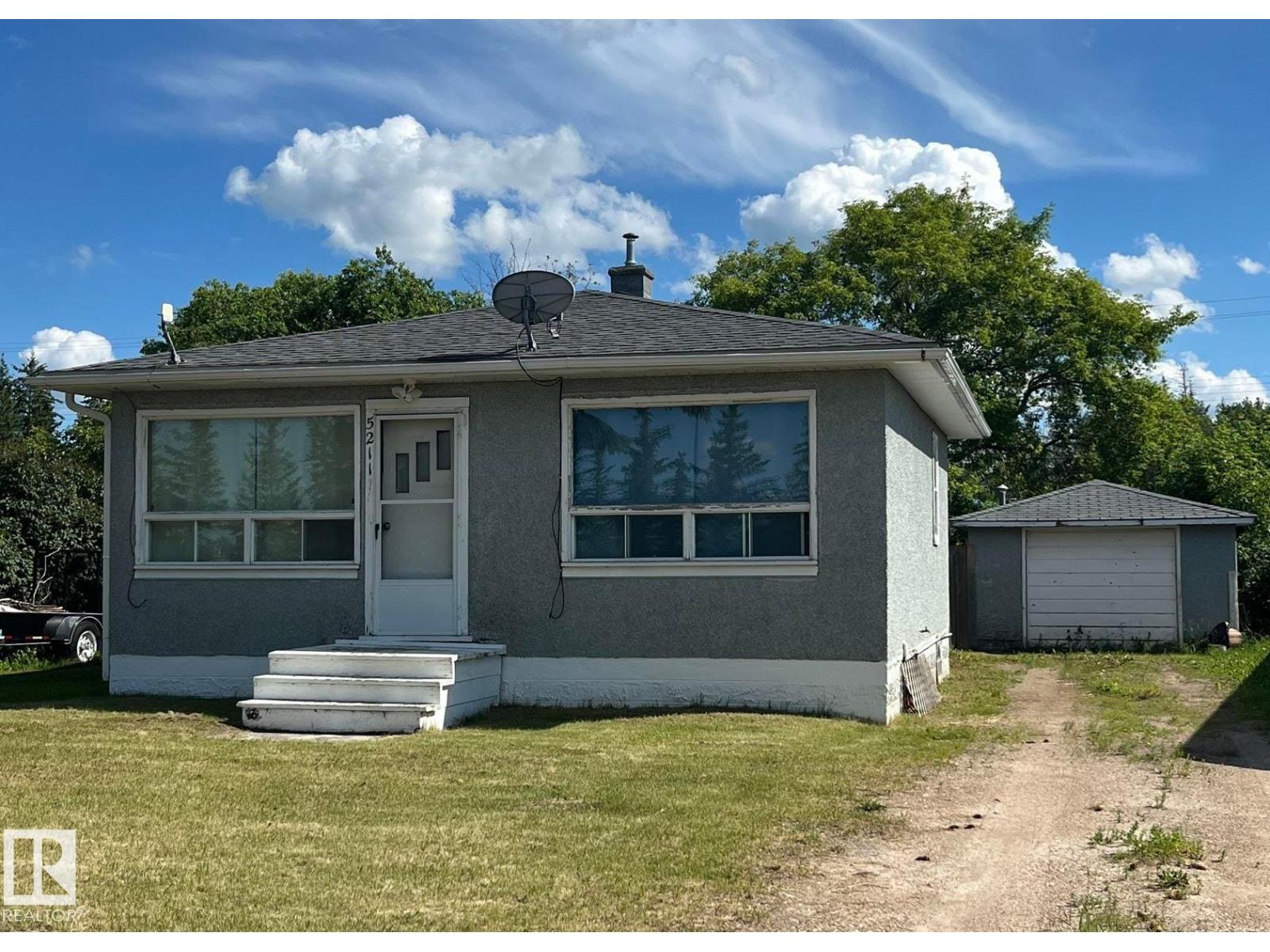 5211 49 Ave, Glendon, Alberta