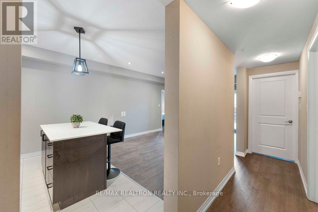 603 - 300 Essa Road, Barrie, Ontario  L4N 9Y4 - Photo 3 - S13541302