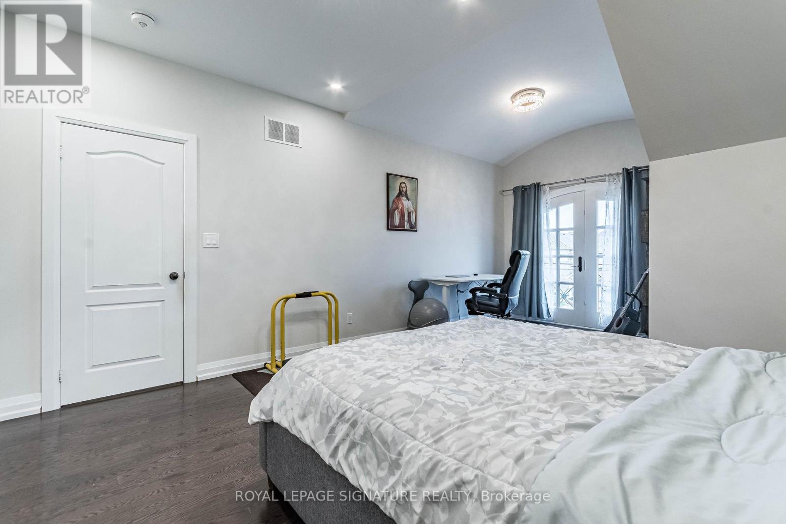 24 Foxtail Court, Halton Hills, Ontario  L7G 6N7 - Photo 21 - W13541280