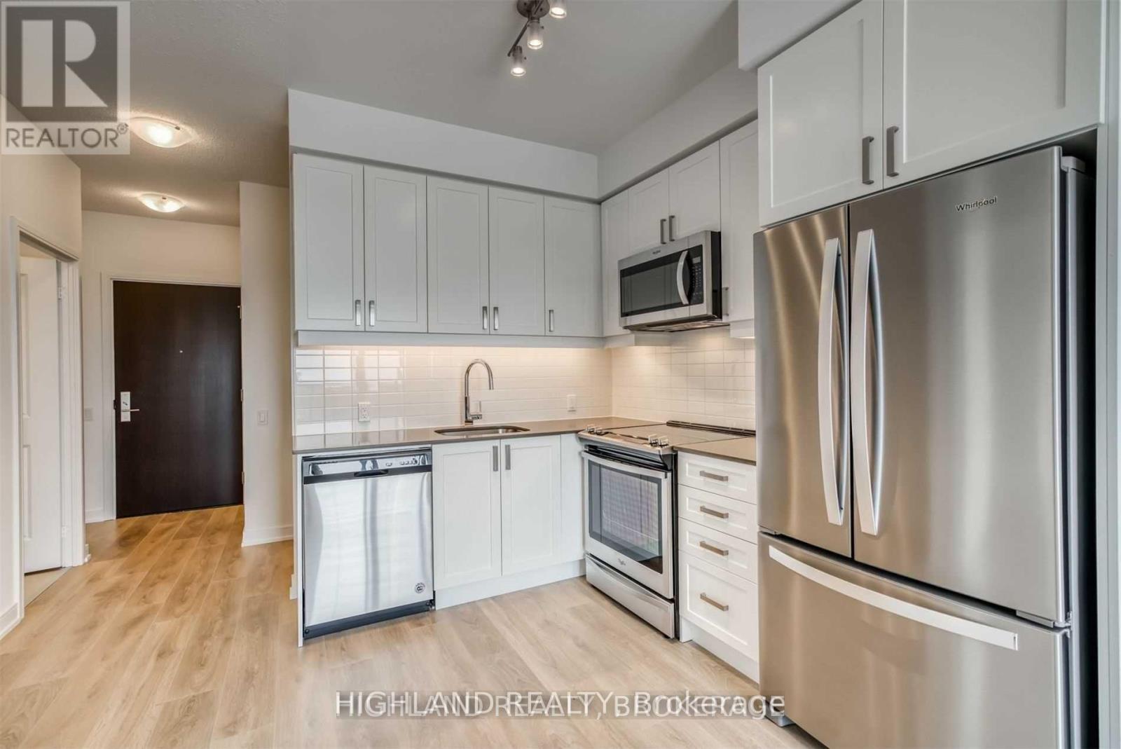 1718 - 8 Nahani Way, Mississauga, Ontario  L4Z 0C6 - Photo 2 - W13541294