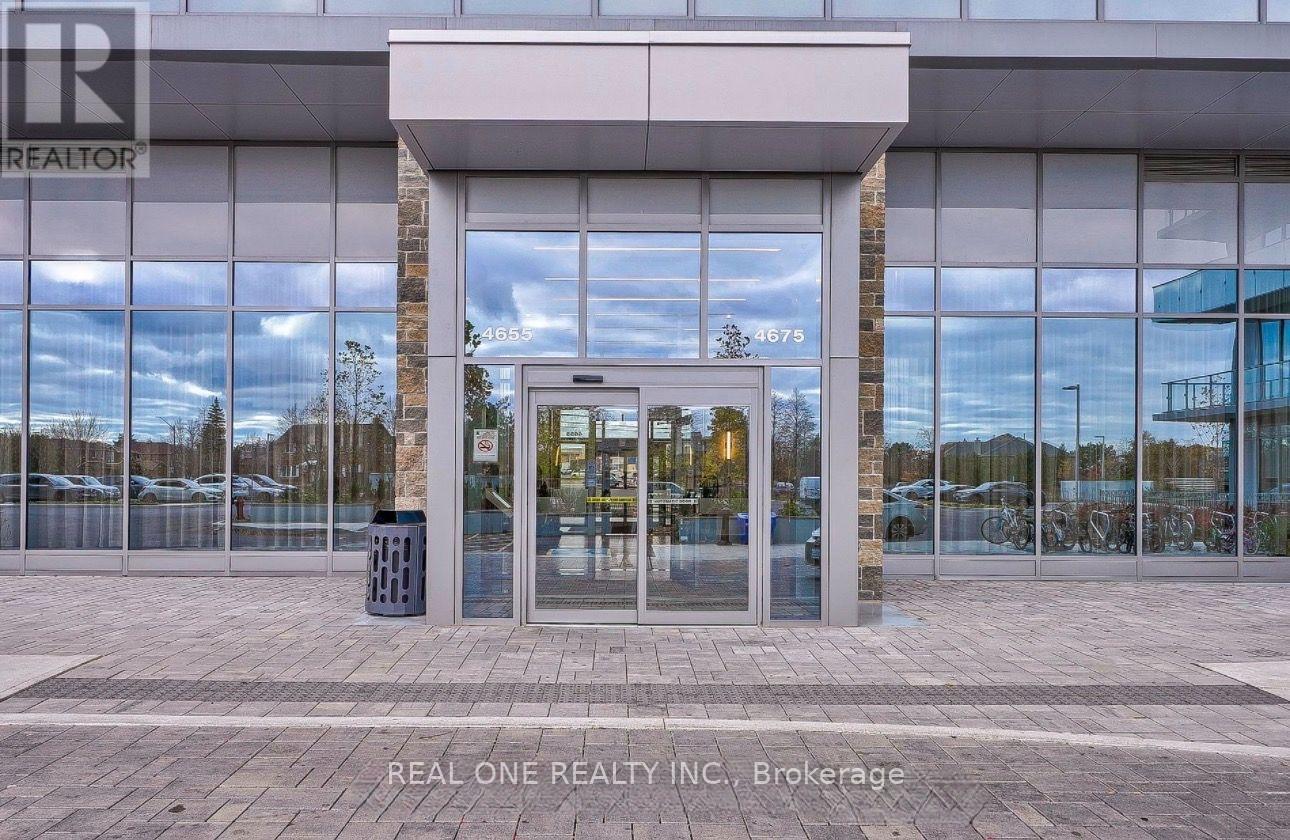 1701 - 4655 Metcalfe Avenue, Mississauga, Ontario  L5M 0Z7 - Photo 2 - W13541300