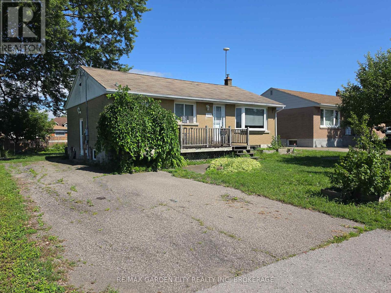 316 DAVIS STREET, Thorold, Ontario