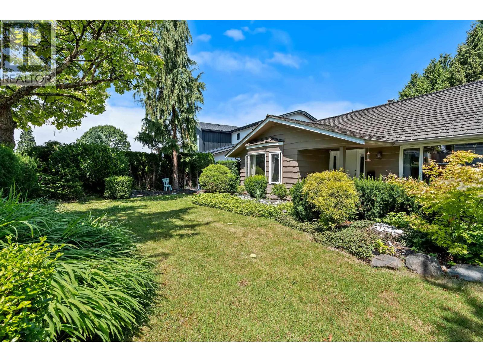 7965 Burnfield Crescent, Burnaby, British Columbia  V5E 2B8 - Photo 32 - R3144500