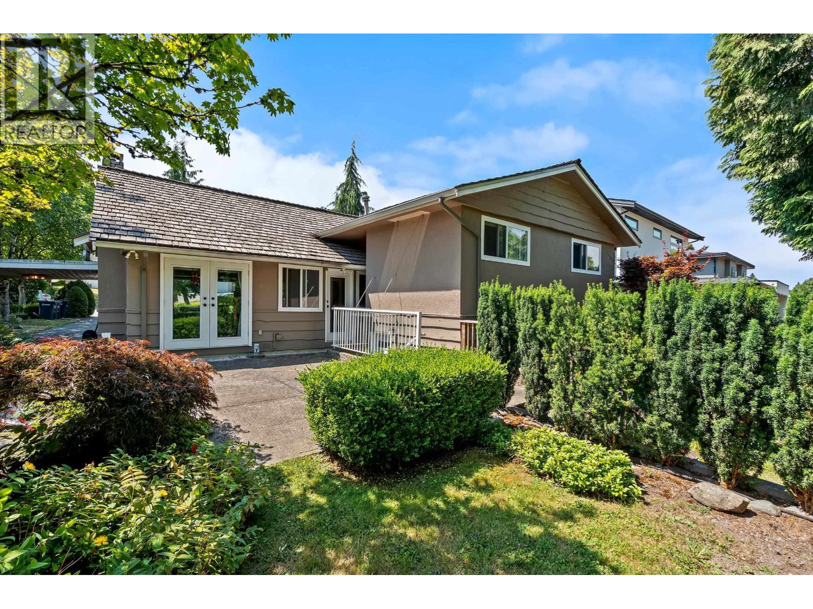7965 Burnfield Crescent, Burnaby, British Columbia  V5E 2B8 - Photo 35 - R3144500