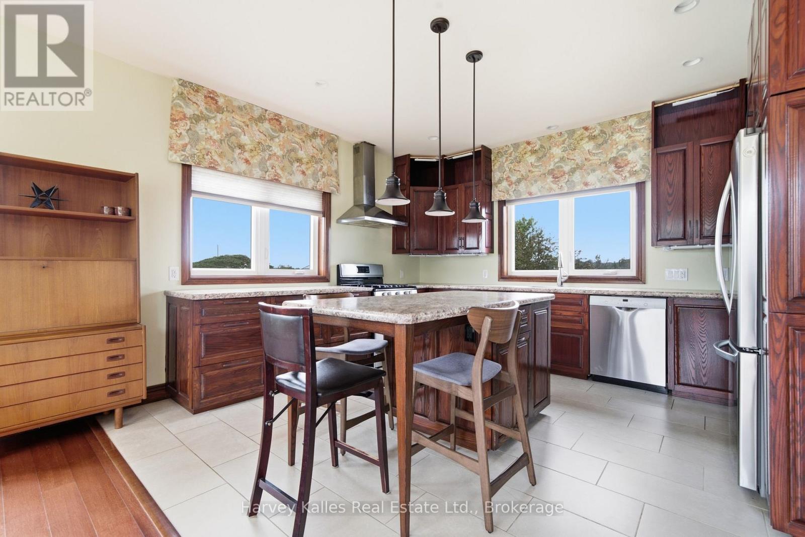 388 South Big Island Road, Prince Edward County, Ontario  K0K 1W0 - Photo 14 - X13535806