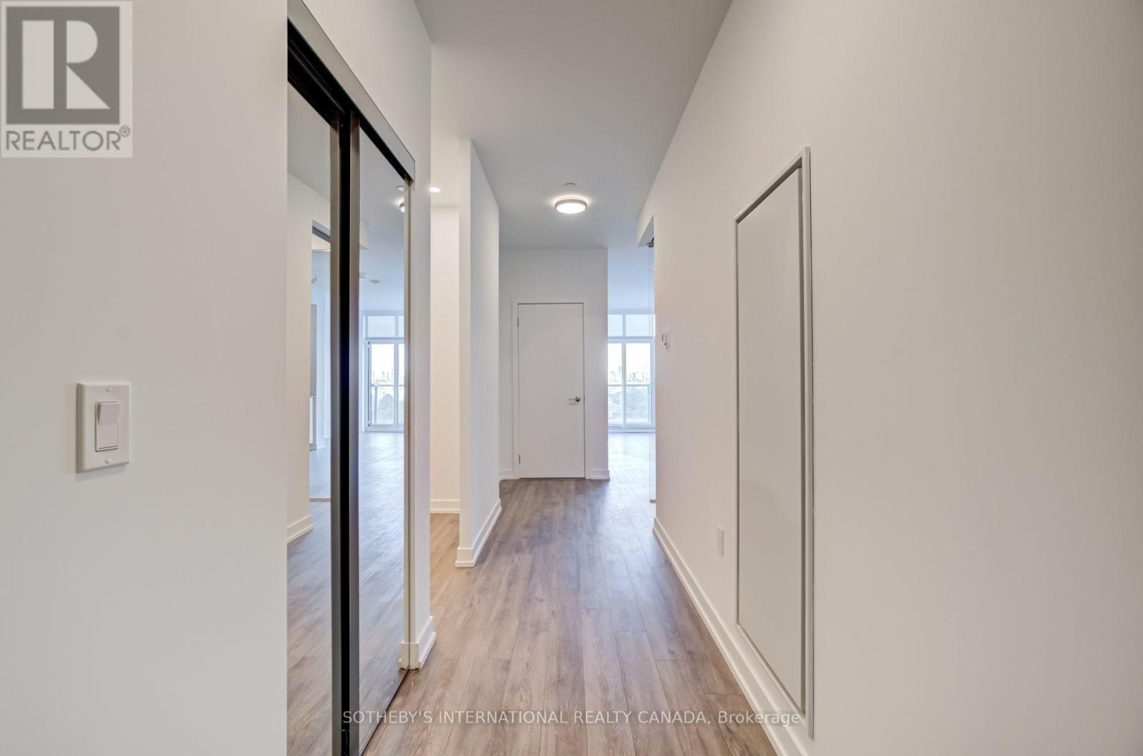 803 - 1195 The Queensway Avenue, Toronto, Ontario  M8Z 1R6 - Photo 4 - W13541326