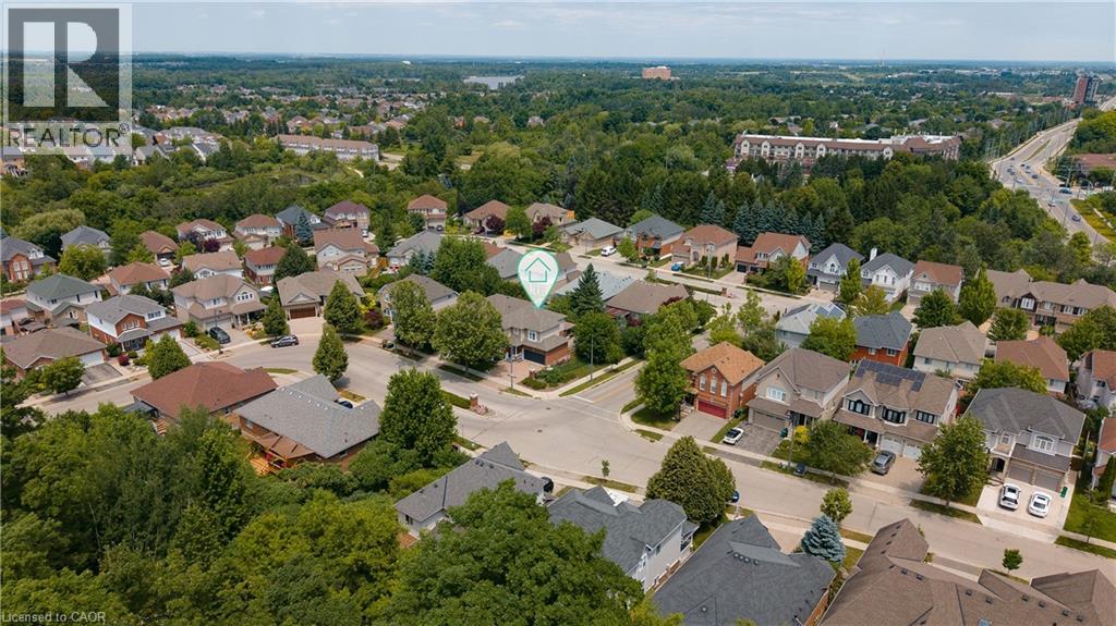 620 Munich Circle, Waterloo, Ontario  N2V 2L6 - Photo 2 - 40846048