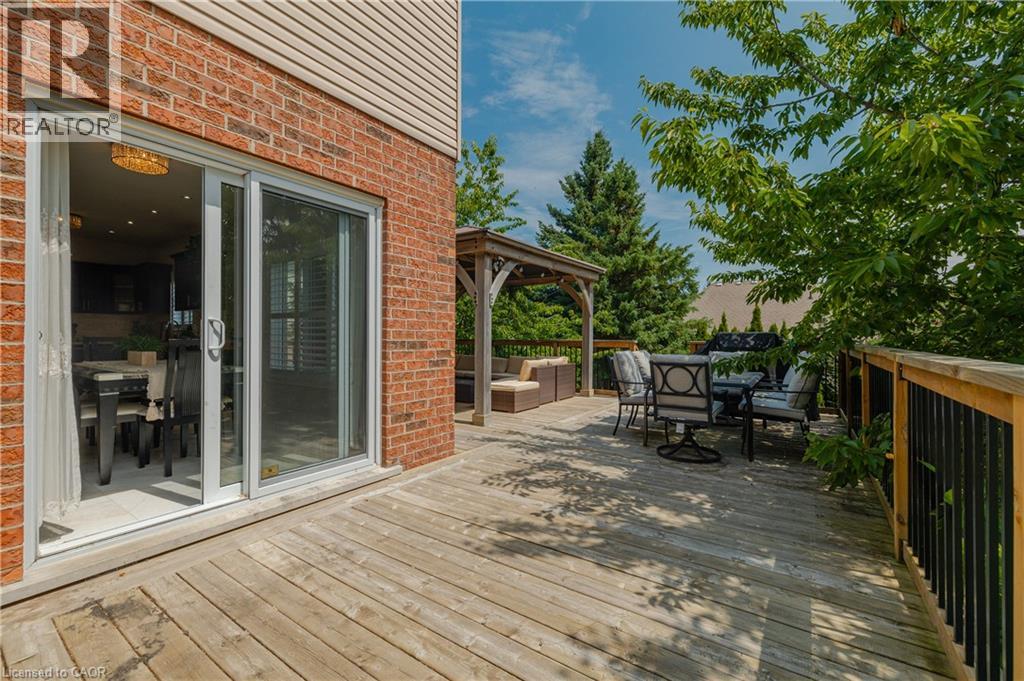 620 Munich Circle, Waterloo, Ontario  N2V 2L6 - Photo 39 - 40846048