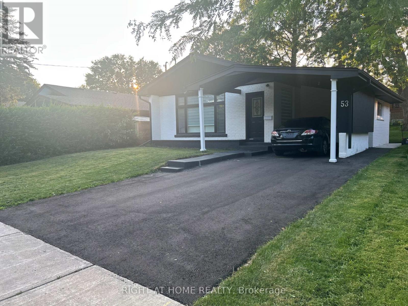 53 Gaiety Drive, Toronto, Ontario  M1H 1B9 - Photo 2 - E13541378