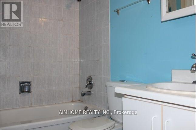 Upper - 137 Irenemount Crescent, Markham, Ontario  L3S 3C2 - Photo 13 - N13541350