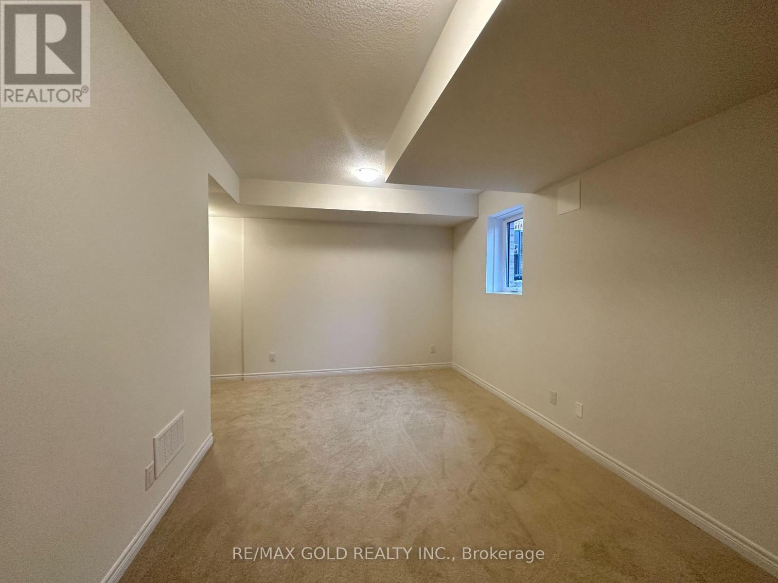 147 Broadacre Drive, Kitchener, Ontario  N2R 0S5 - Photo 12 - X13236668