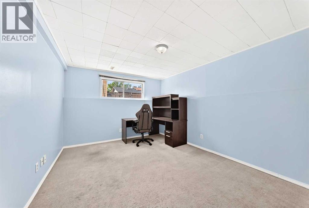 641 Whitewood Road NE, Calgary, Alberta  T1Y 4A1 - Photo 16 - A2326740