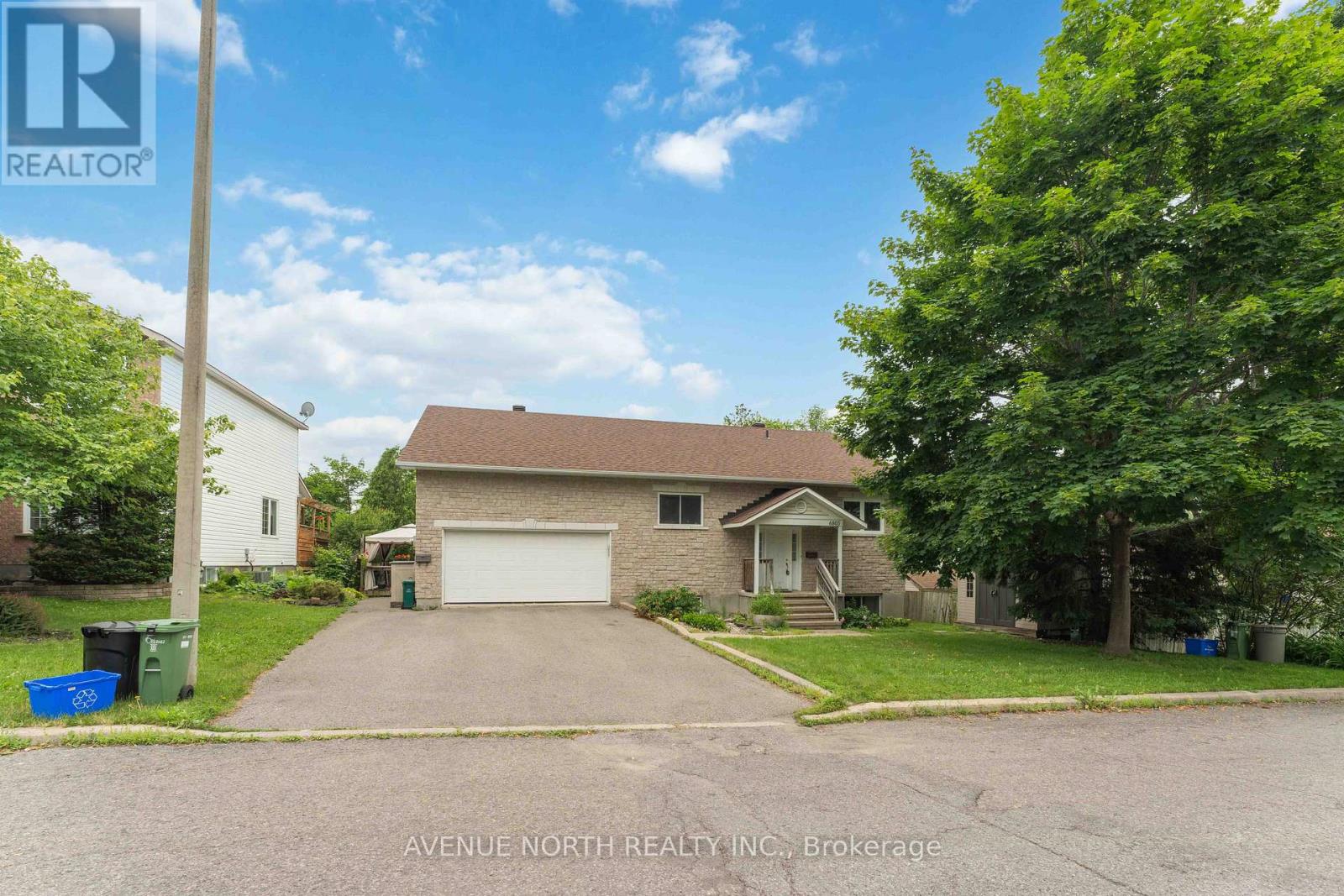 6803 Barsona Place, Ottawa, Ontario  K1C 1J2 - Photo 2 - X13541472