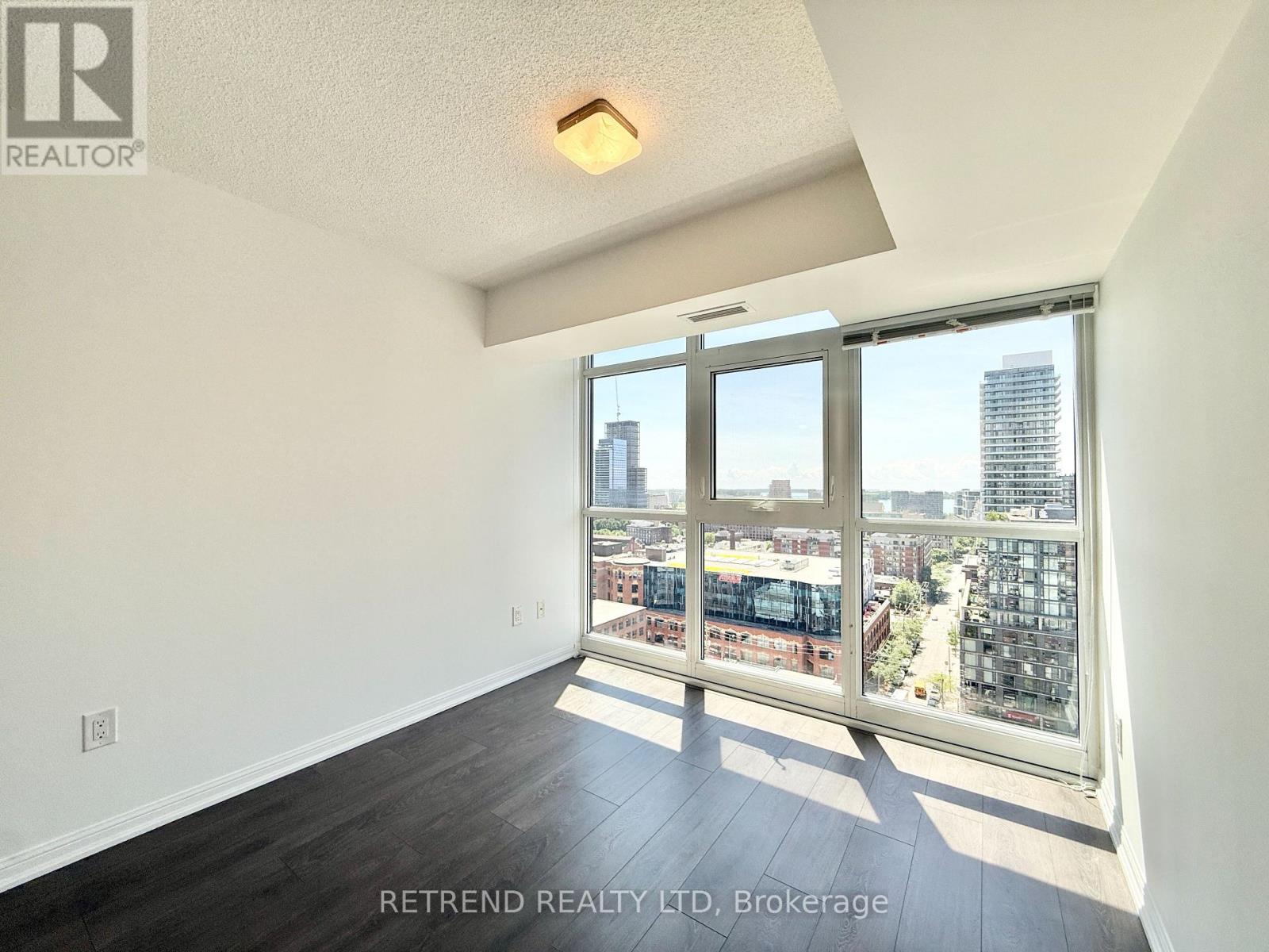 2204 - 400 Adelaide Street E, Toronto, Ontario  M5A 4S3 - Photo 17 - C13541418