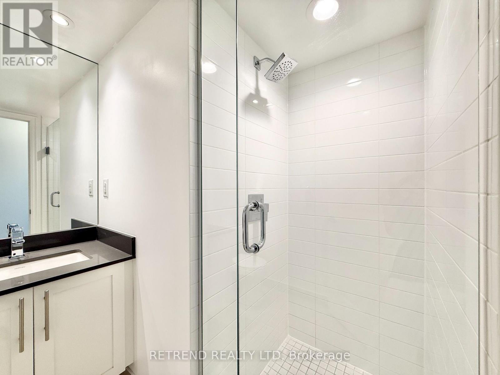 2204 - 400 Adelaide Street E, Toronto, Ontario  M5A 4S3 - Photo 21 - C13541418