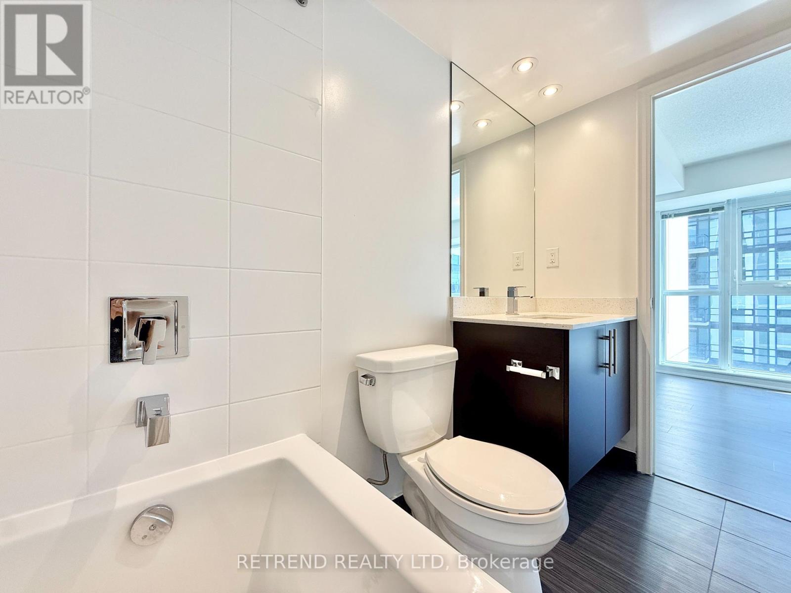 2204 - 400 Adelaide Street E, Toronto, Ontario  M5A 4S3 - Photo 29 - C13541418