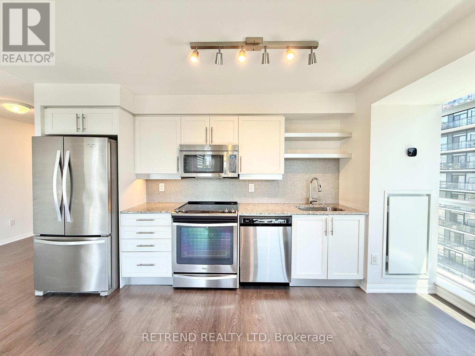 2204 - 400 Adelaide Street E, Toronto, Ontario  M5A 4S3 - Photo 9 - C13541418