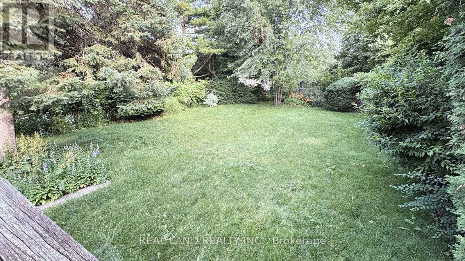53 Lloydminster Crescent, Toronto, Ontario  M2M 2S2 - Photo 23 - C13541426