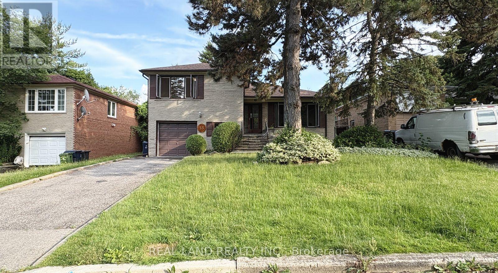 53 Lloydminster Crescent, Toronto, Ontario  M2M 2S2 - Photo 3 - C13541426