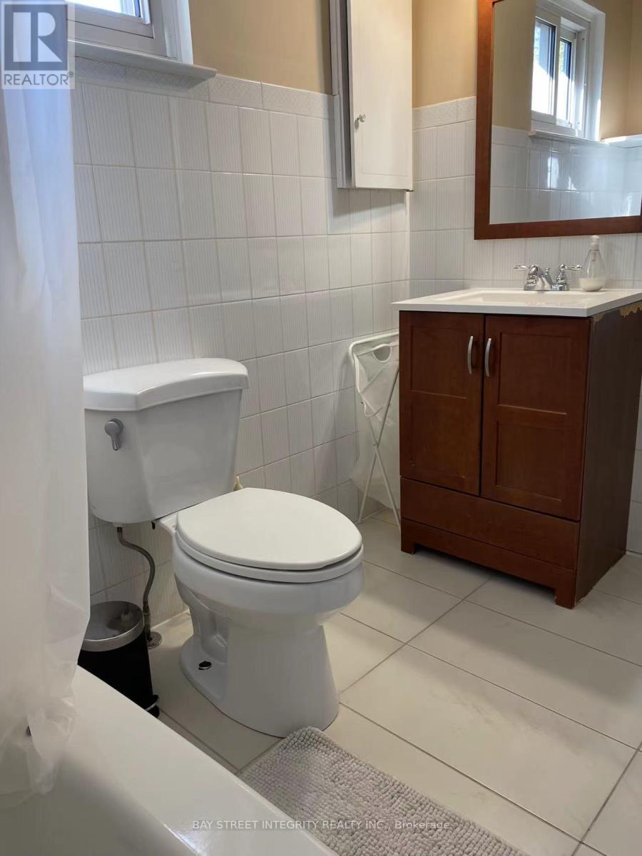 1&2 Fl - 21 Kingslake Road, Toronto, Ontario  M2J 3E2 - Photo 16 - C13541434