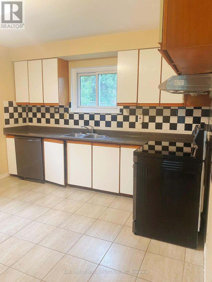 1&2 Fl - 21 Kingslake Road, Toronto, Ontario  M2J 3E2 - Photo 6 - C13541434