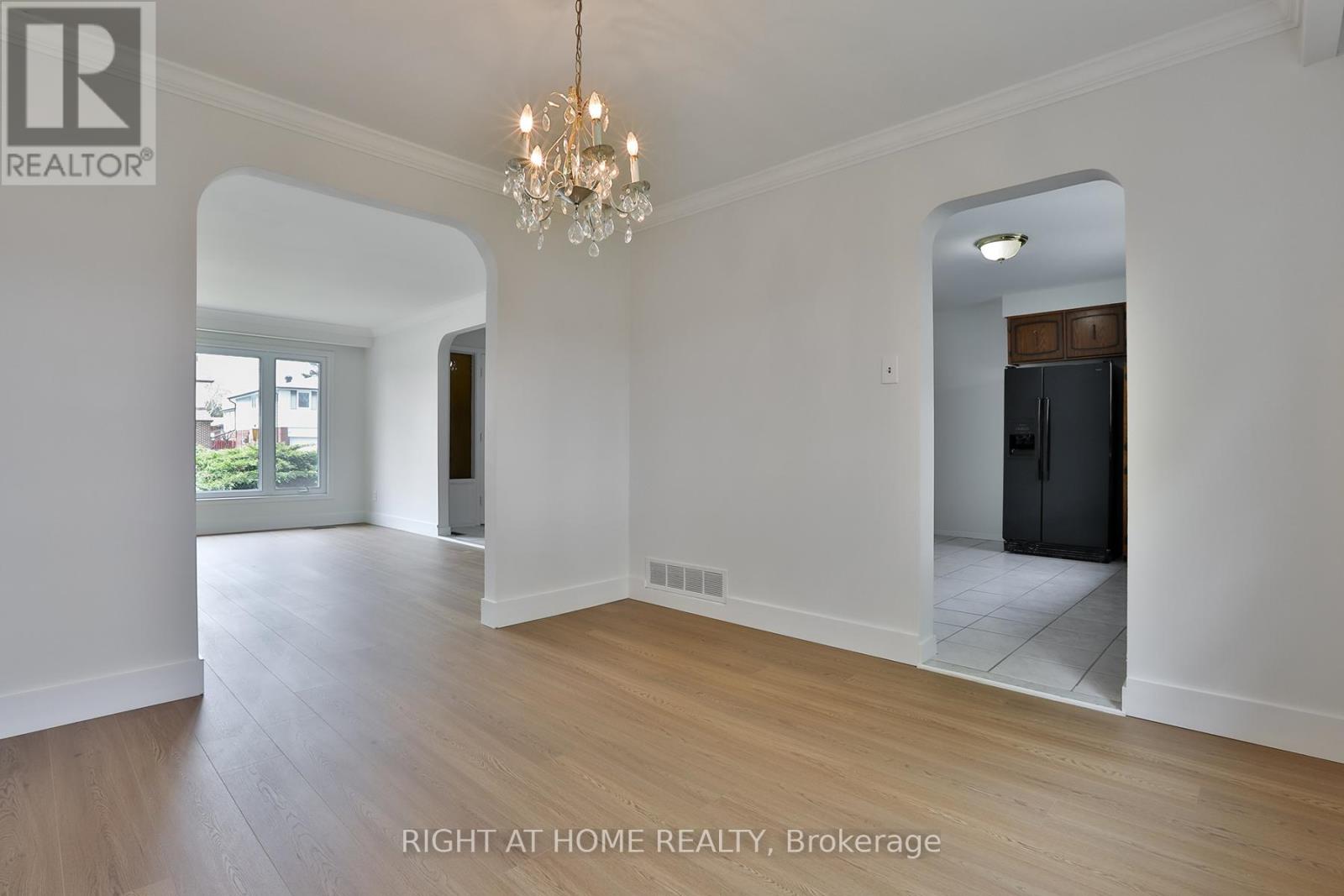 7 Charterhouse Road, Toronto, Ontario  M1S 2T4 - Photo 10 - E13541404