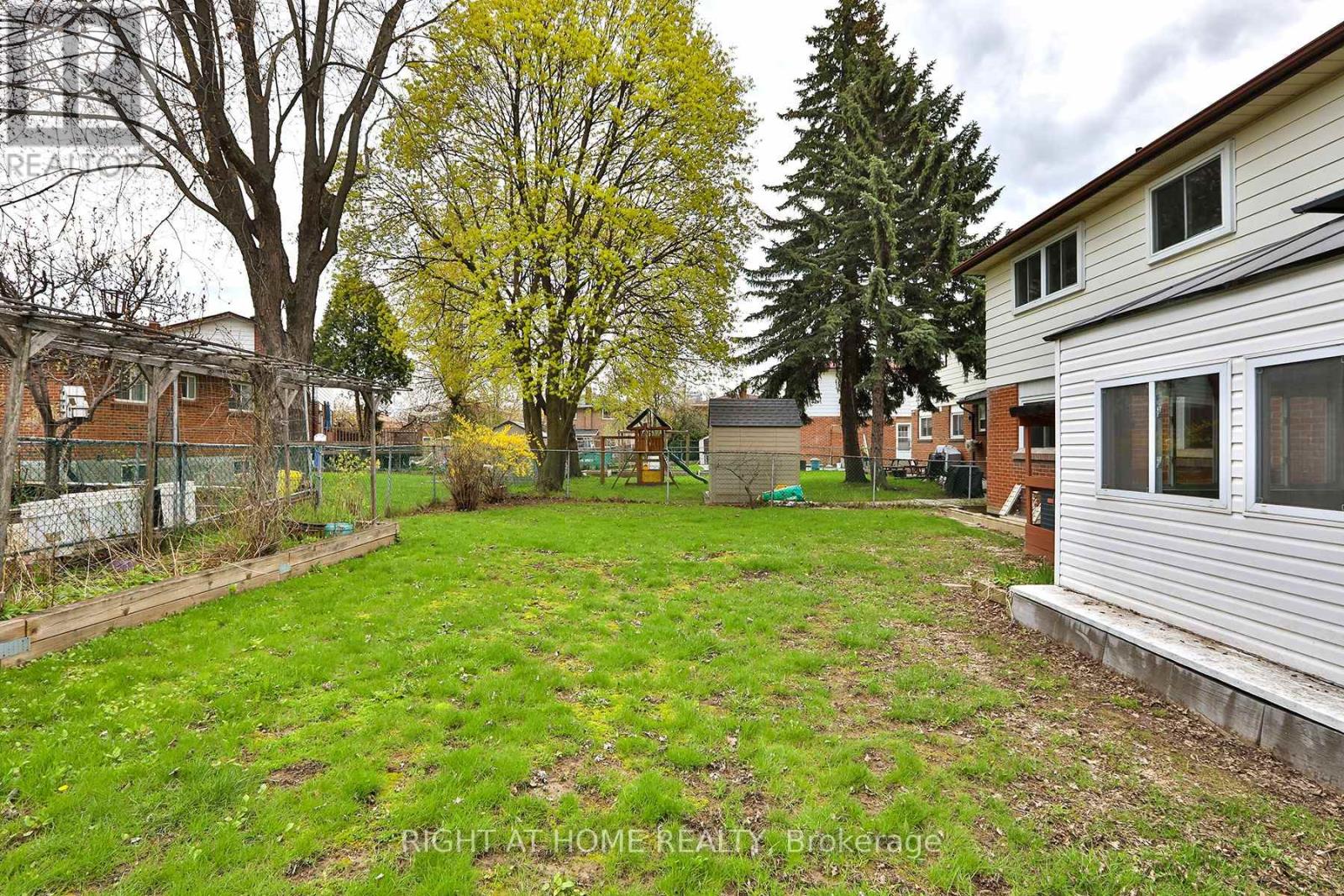 7 Charterhouse Road, Toronto, Ontario  M1S 2T4 - Photo 40 - E13541404