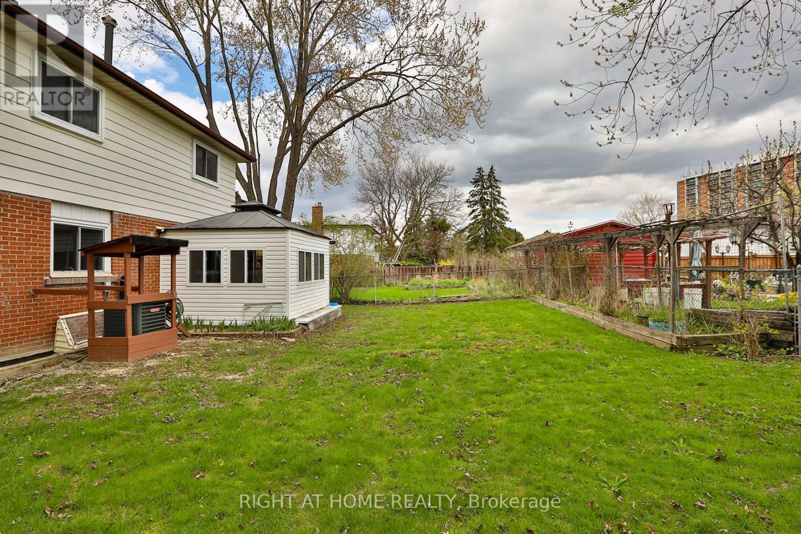 7 Charterhouse Road, Toronto, Ontario  M1S 2T4 - Photo 42 - E13541404