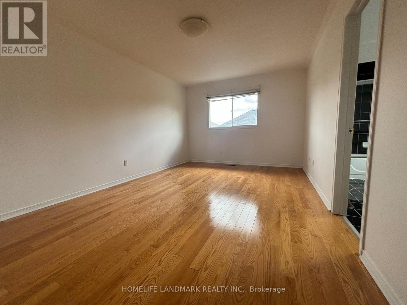 9 Baltic Street, Richmond Hill, Ontario  L4B 4H8 - Photo 9 - N13541410