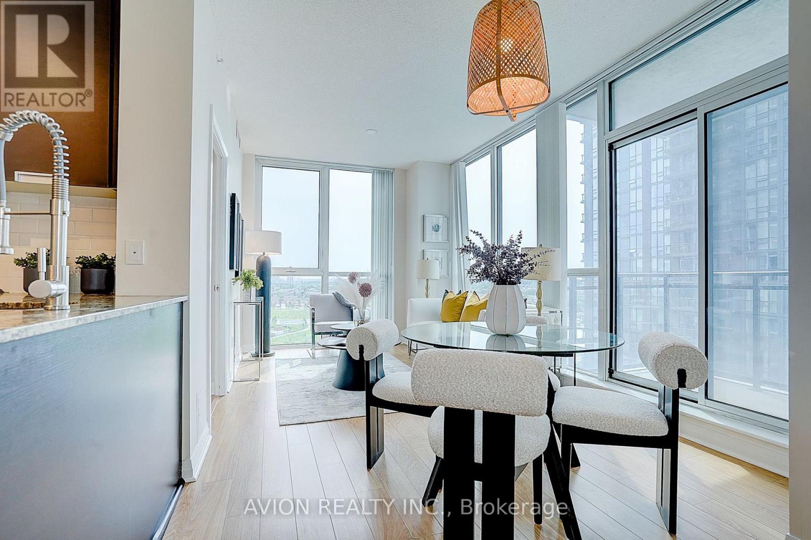 1202 - 55 Eglinton Avenue W, Mississauga, Ontario  L5R 0E5 - Photo 13 - W13541392