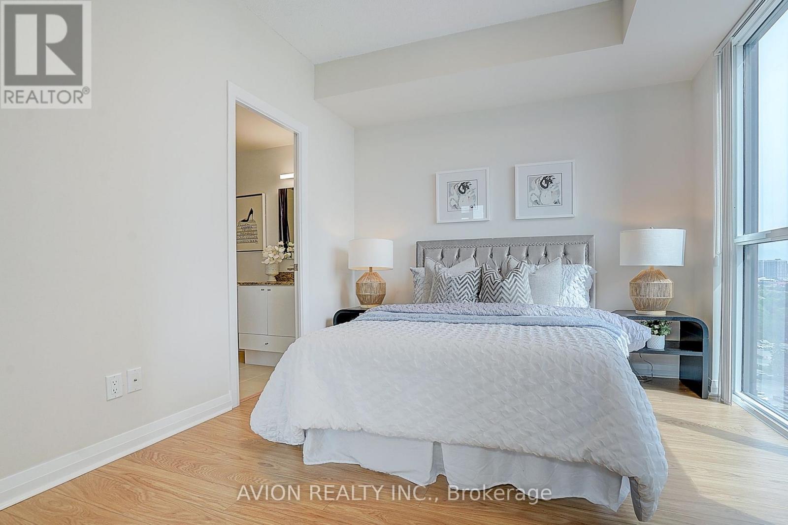 1202 - 55 Eglinton Avenue W, Mississauga, Ontario  L5R 0E5 - Photo 22 - W13541392